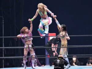 Mayu Iwatani and Starlight Kid vs Tam Nakano and Saya Kamitani